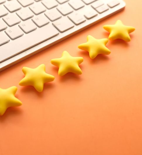 Navigating the Online World with Expert Reviews